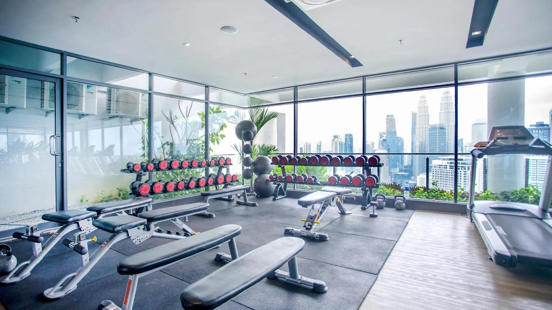 Apartament The Colony & Luxe Kuala Lumpur With Klcc View Skypool By Cobnb