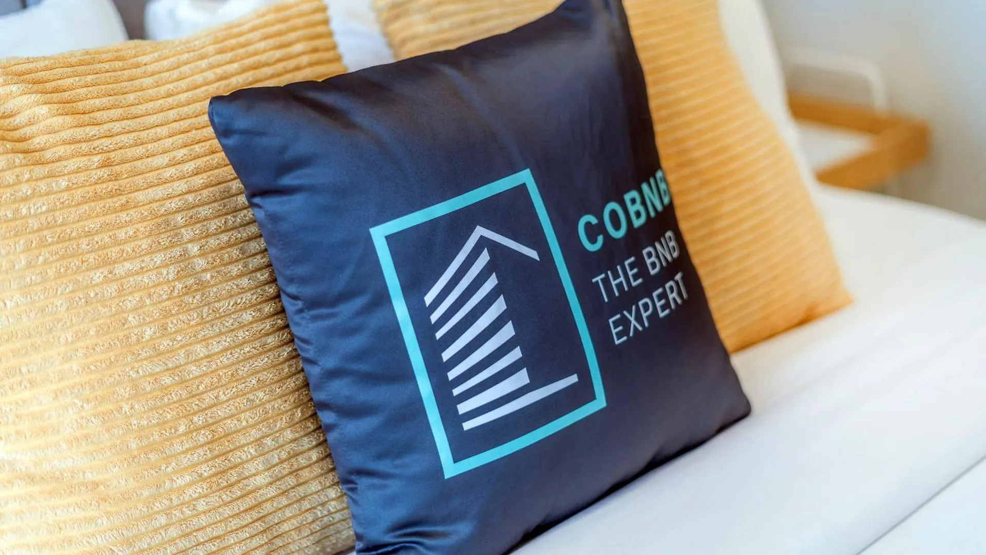 The Colony & Luxe Kuala Lumpur With Klcc View Skypool By Cobnb Apartament