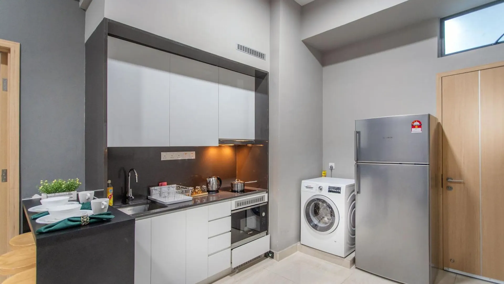 Apartament The Colony & Luxe Kuala Lumpur With Klcc View Skypool By Cobnb