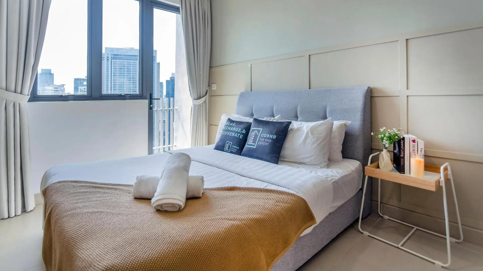 The Colony & Luxe Kuala Lumpur With Klcc View Skypool By Cobnb